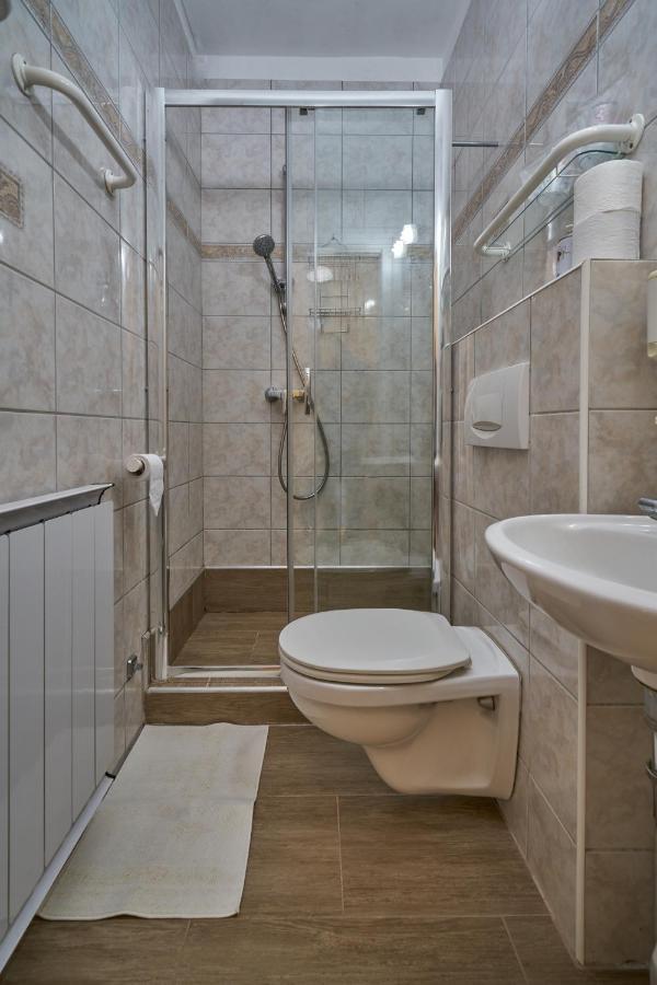 Villa Harmonia Panzio Visegrád Buitenkant foto
