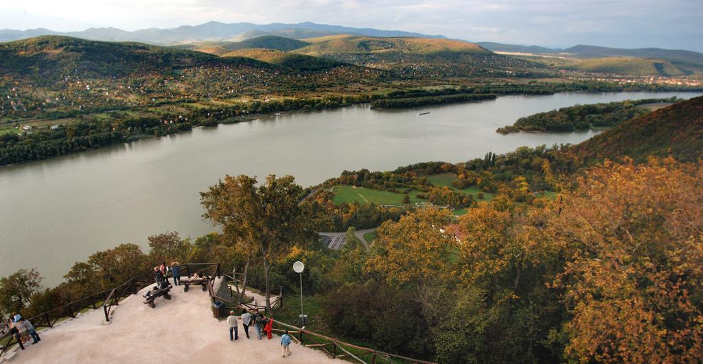 Villa Harmonia Panzio Visegrád Buitenkant foto